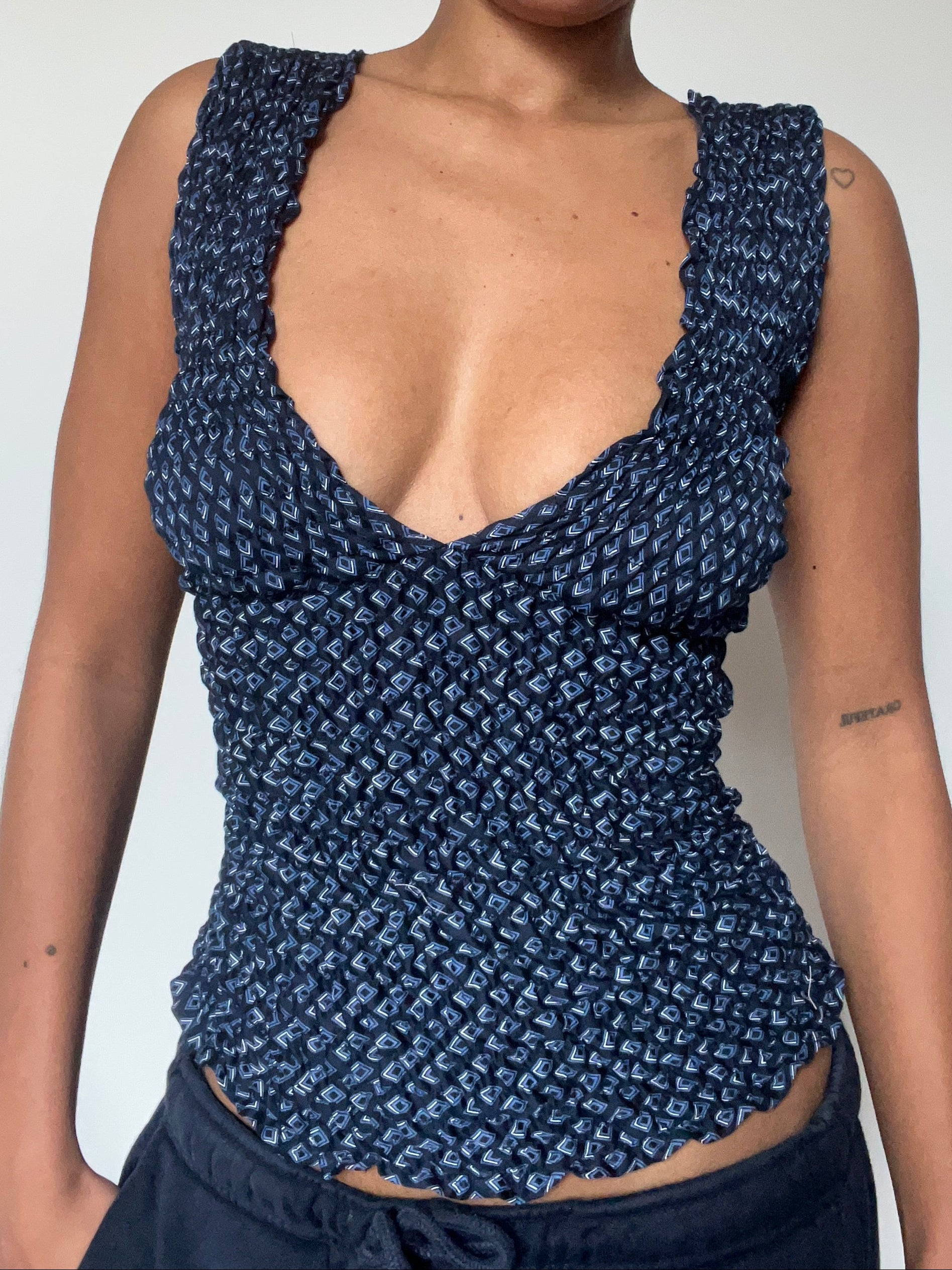 Upcycled 2-in-1 V-neck / Boatneck navy patterned top
