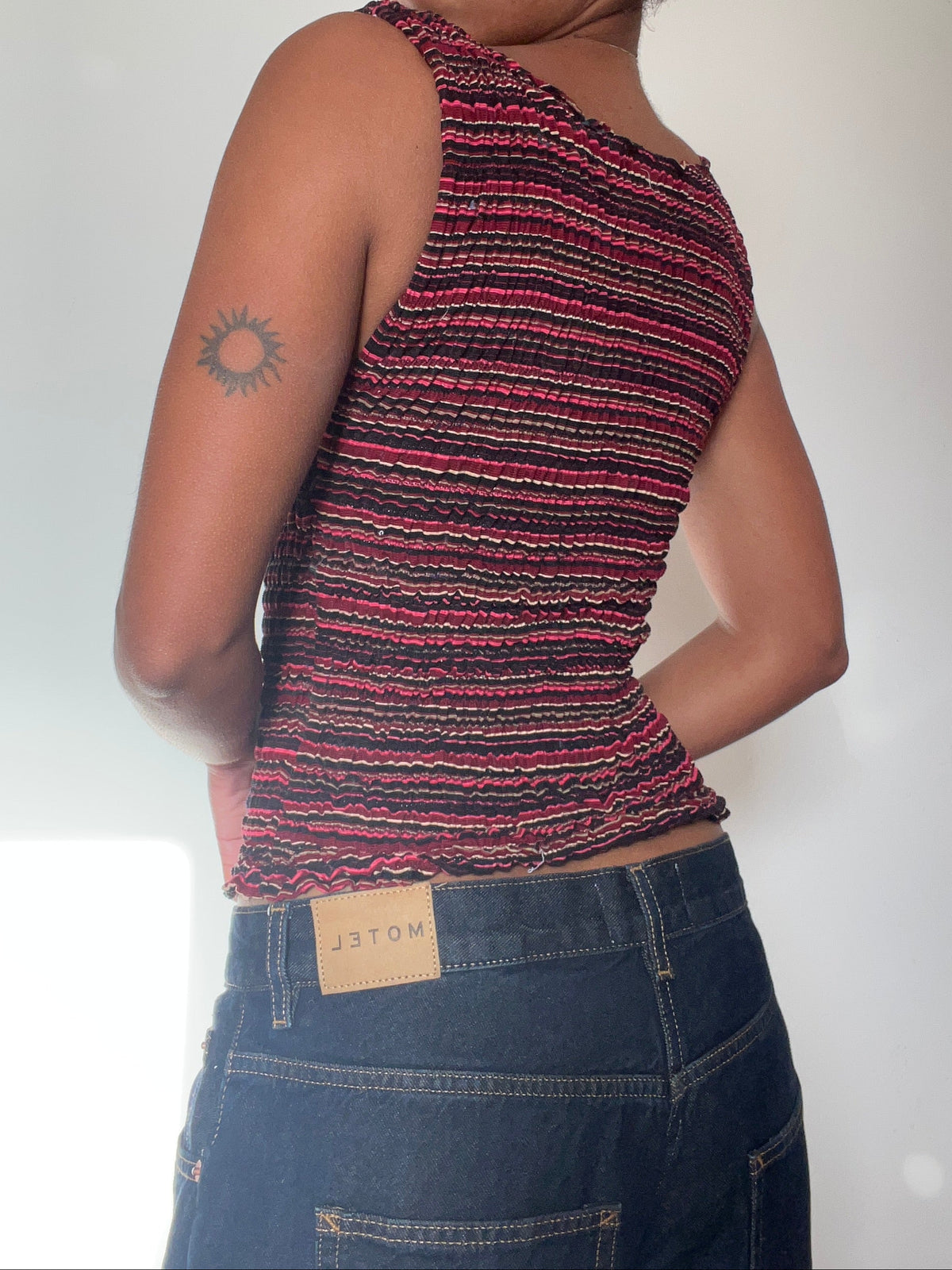 2-in-1 V-neck / Boatneck black pink striped top
