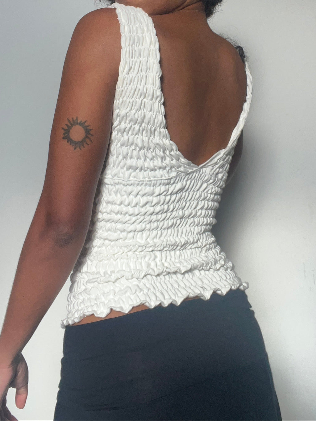 2-in-1 V-neck / Boatneck cream top