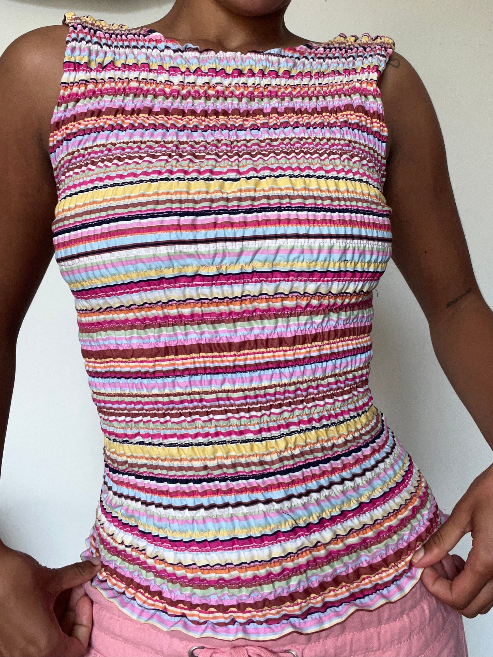 2-in-1 V-neck / Boatneck light pink striped top